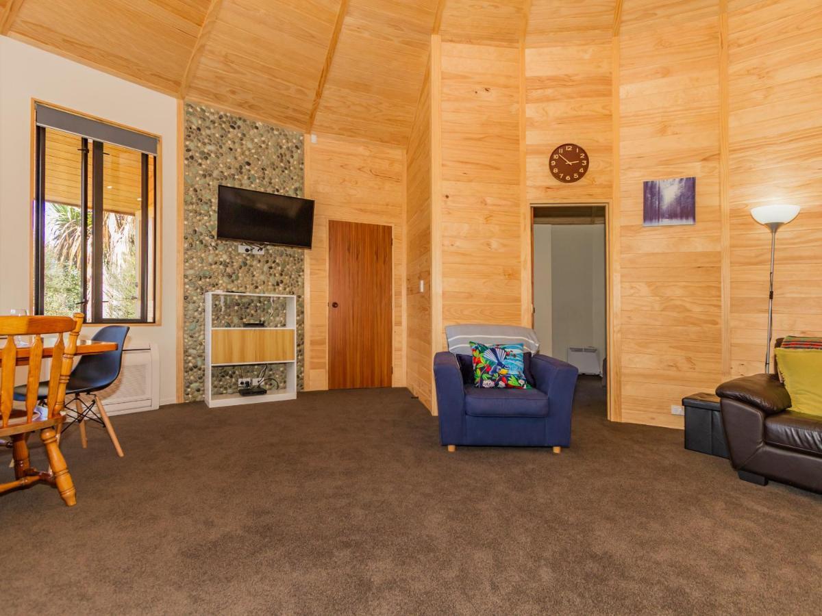 The Snowglobe - Ohakune Modern Yurt Style Chalet Luaran gambar