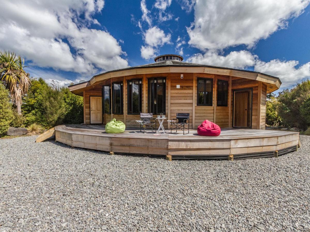 The Snowglobe - Ohakune Modern Yurt Style Chalet Luaran gambar
