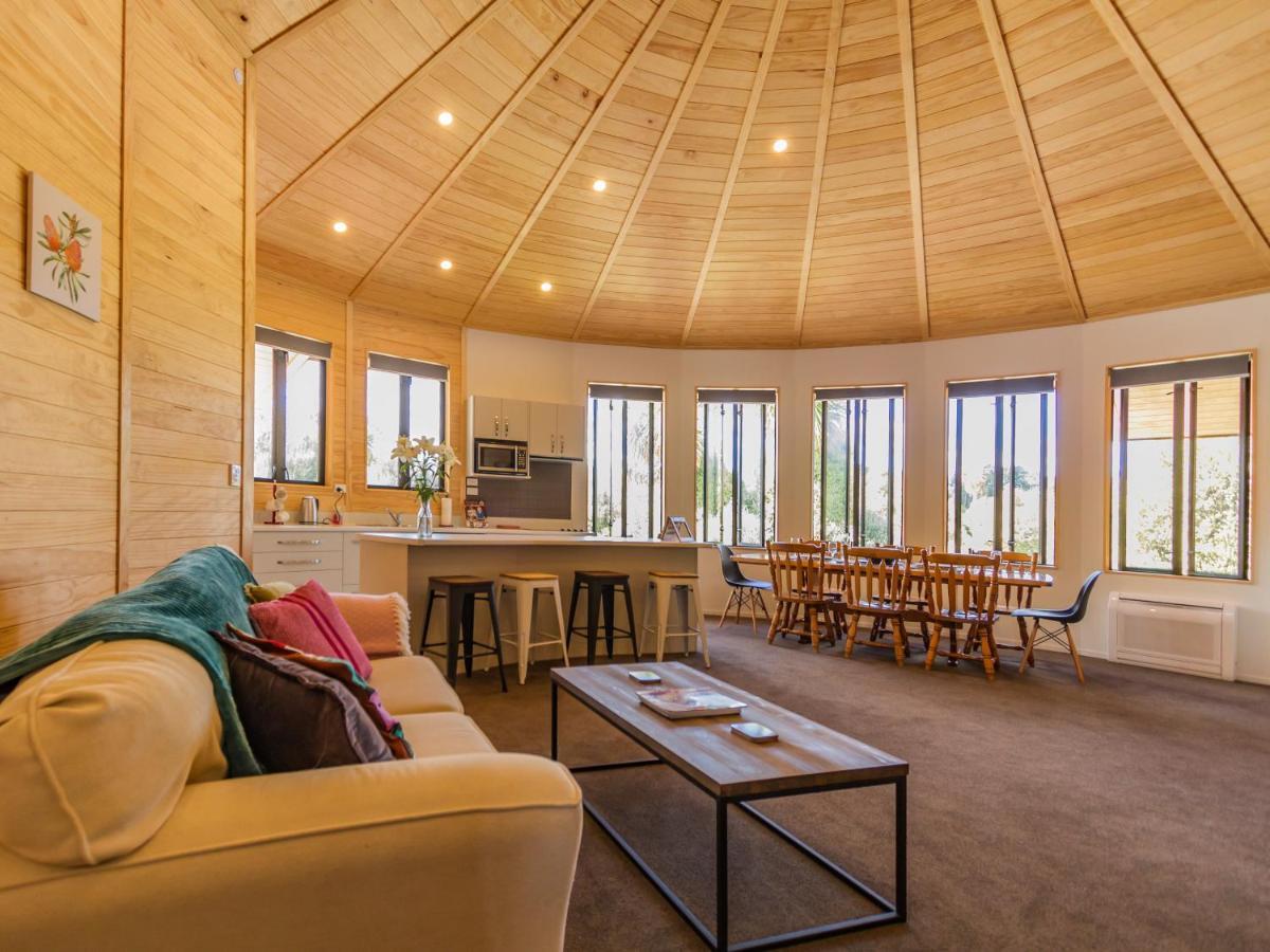 The Snowglobe - Ohakune Modern Yurt Style Chalet Luaran gambar