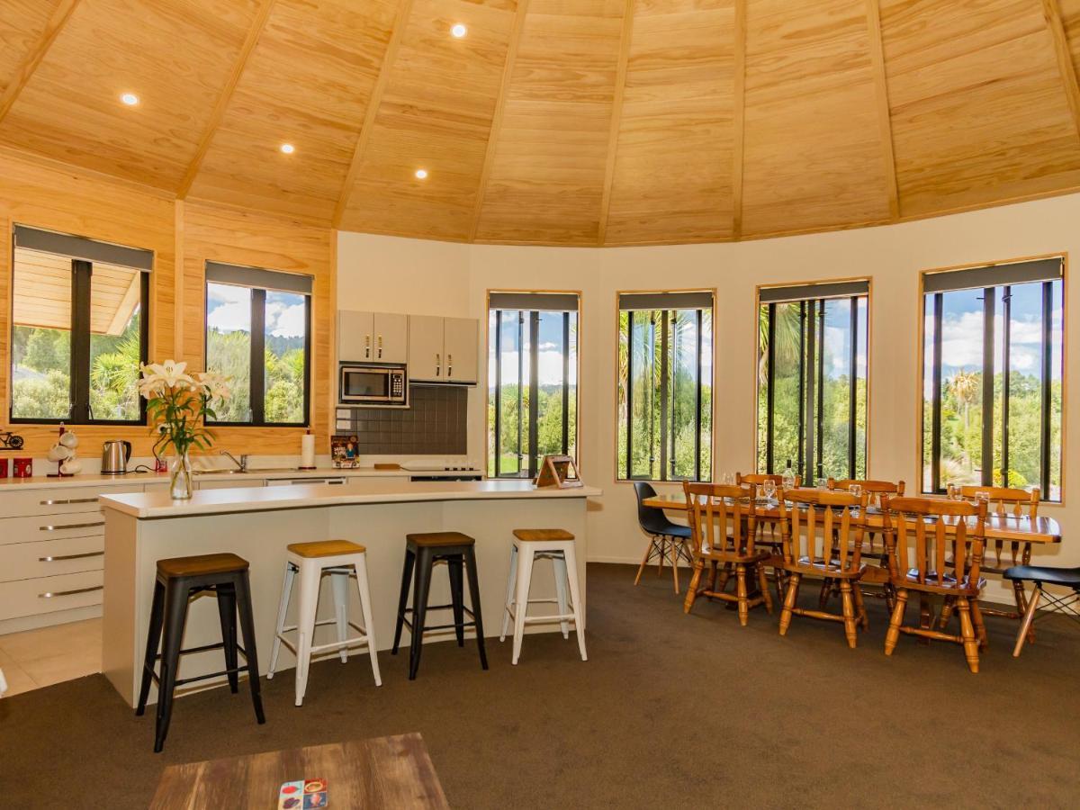 The Snowglobe - Ohakune Modern Yurt Style Chalet Luaran gambar